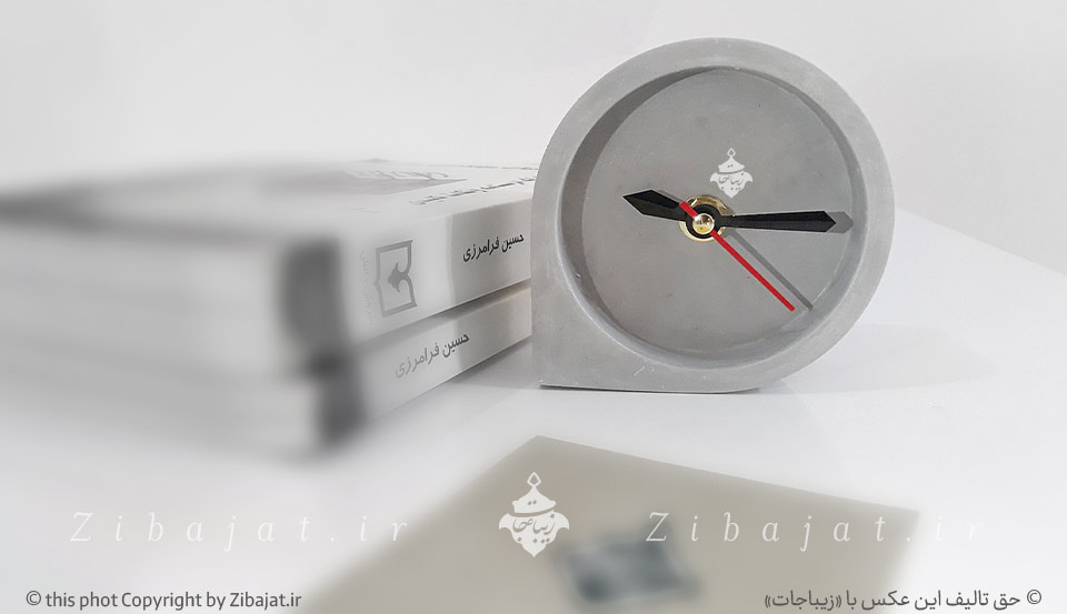 ساعت رومیزی ساده بتنی